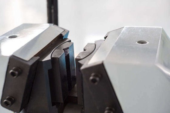 เครื่องทดสอบแบบฮิดรอลิกทั่วไป 100kN-1000kN สําหรับความแข็งแรงในการดึง